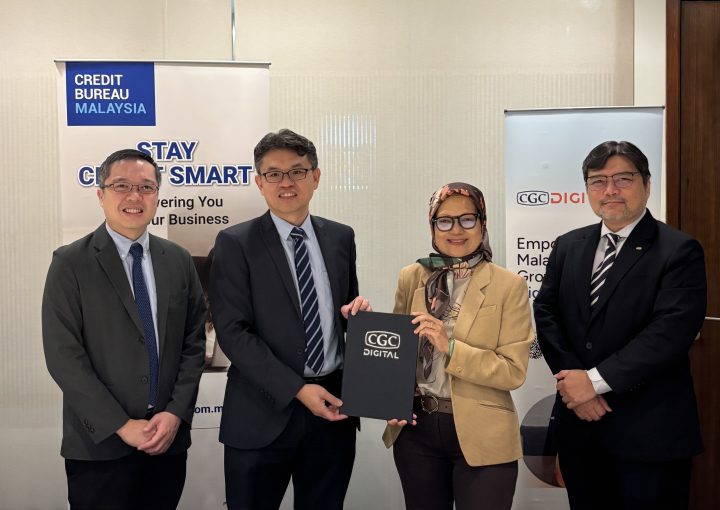 (From left) Evan Cheah, Deputy President of Sunway Group and Chairman of Credit Bureau Malaysia; Soo Chin Kang, Chief Executive Officer of Credit Bureau Malaysia; Yushida Husin, Chief Executive Officer of CGC Digital; and Mohamed Nazri Omar, President and Chief Executive Officer of Credit Guarantee Corporation Malaysia Berhad (CGC).
